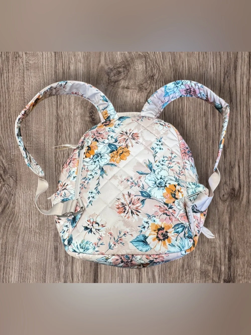 Like new! Vera Bradley Convertible Small Backpack